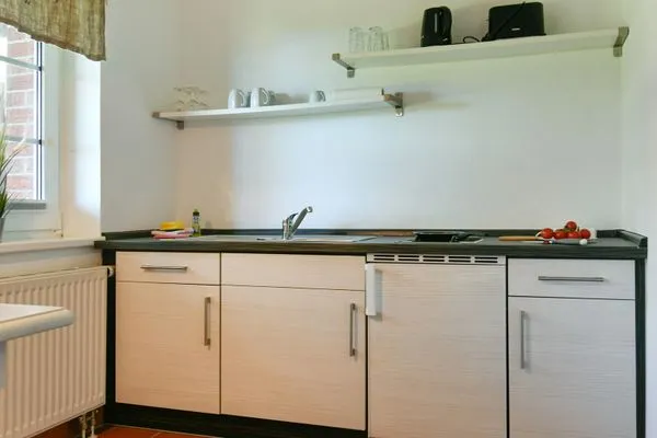 Küche / Küchenzeile Ferienhaus am Gutspark Dranske Ferienwohnung Heiderose