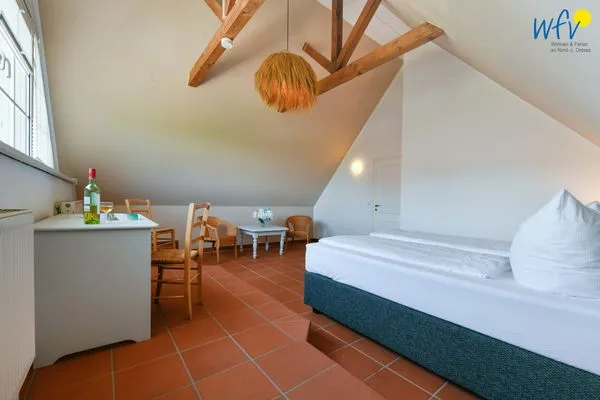 Schlafzimmer Ferienhaus am Gutspark Dranske Ferienwohnung Sonnenliebe