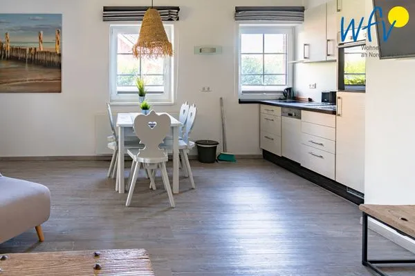 Küche / Küchenzeile Ferienhaus am Gutspark Dranske Ferienwohnungen Sonnenaufgang und Sonnentag