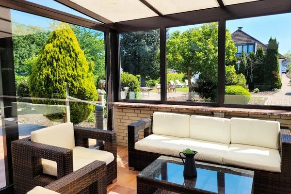 Wintergarten für Urlaubsgäste  Dachgeschoss Ferienunterkunft ohne Küche in Strandnähe - Ideal für Kurztrips