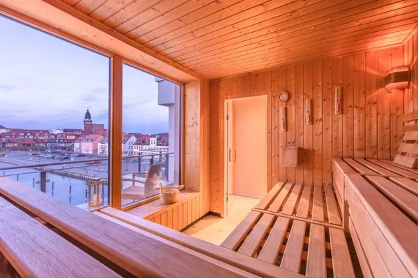 Ferienwohnung Möwe Hafenresidenz Waren (Müritz) - Sauna mit Müritzblick  Möwe