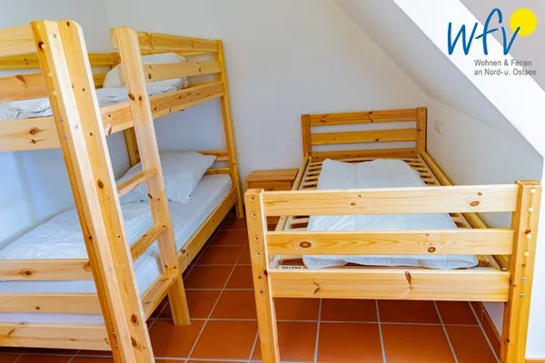  Ferienhaus am Gutspark Dranske Ferienwohnung Sonnenstrahl