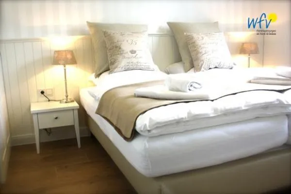 Schlafzimmer Haus Oldenburg Ferienwohnung 8