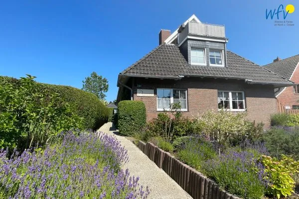 Hauptansicht Haus Dünenrose Ferienwohnung Klabautermann