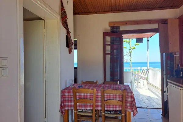 Essbereich  Ithaka 1