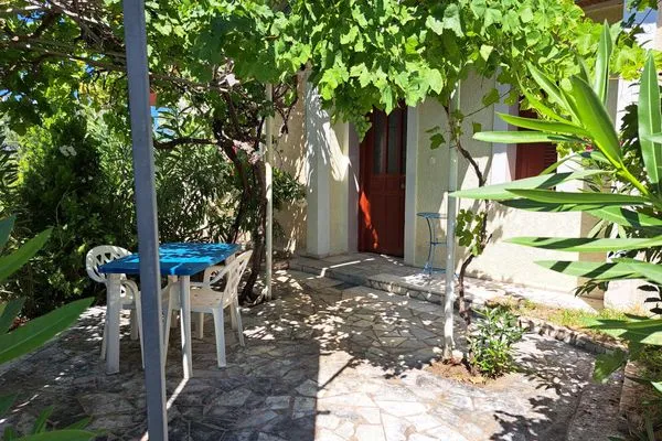 Eingang zum Studio  Ithaka 1