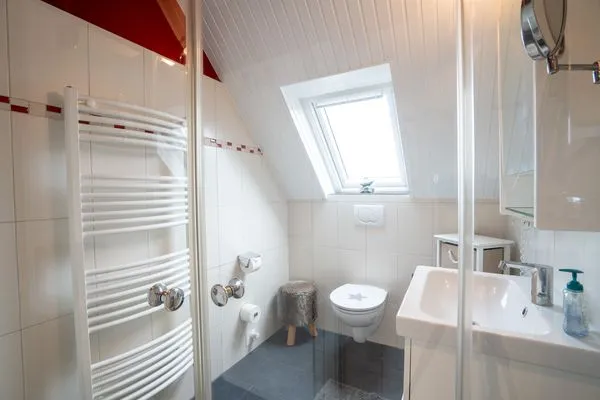 Badezimmer  (HER16c) Ankes Gästehaus 1 F***