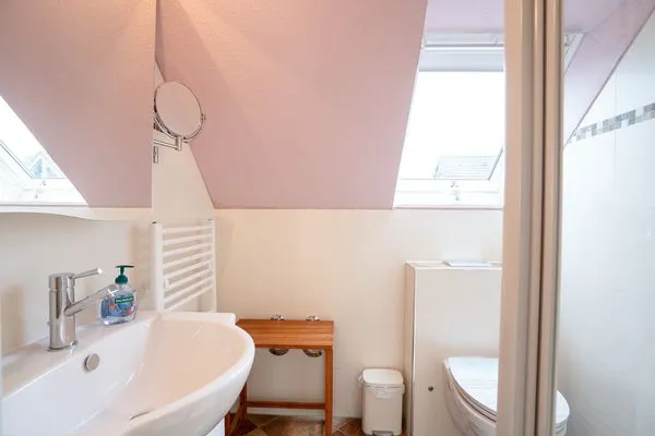 Badezimmer  (HER16d) Ferienwohnung "Ankes Gästehaus 2" F***