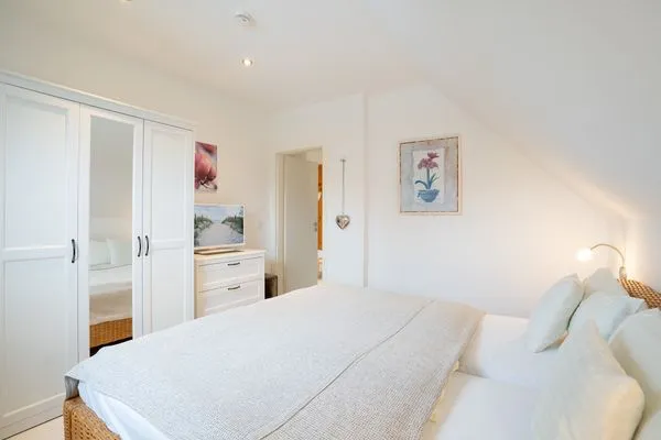 Schlafzimmer  (HER16d) Ferienwohnung "Ankes Gästehaus 2" F***