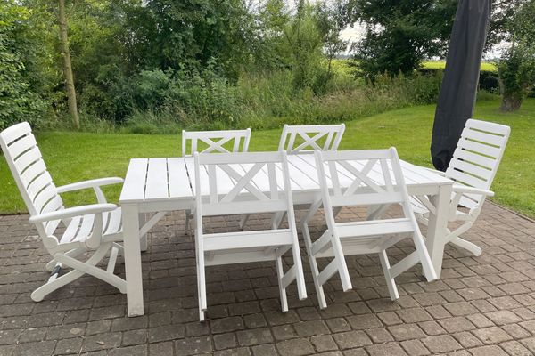  Weltkate Welt / Vollerwiek - Gartentisch