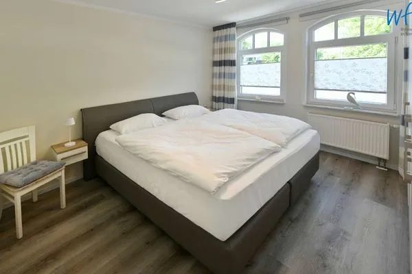 Schlafzimmer Villa Kranich Ferienwohnung 1