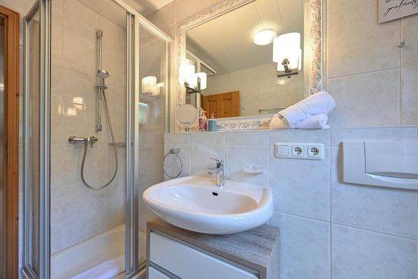  Ferienwohnung Alpina - Ferien mit Herz Ferienwohnungen in Roßhaupten - 