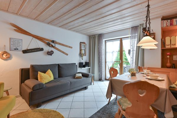  Ferienwohnung Alpina - Ferien mit Herz Ferienwohnungen in Roßhaupten - 