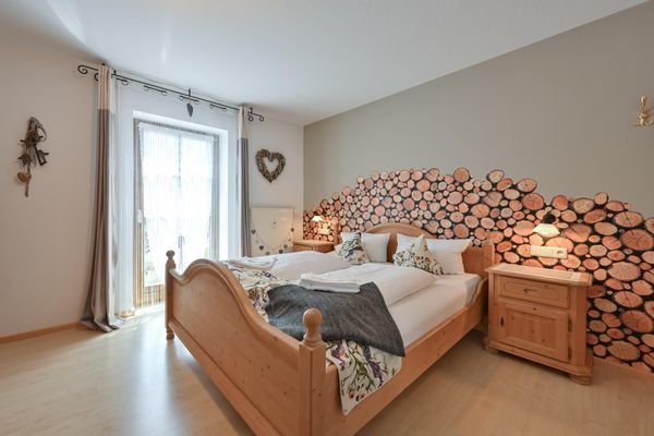  Ferienwohnung Alpina - Ferien mit Herz Ferienwohnungen in Roßhaupten - 