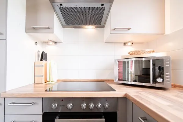 Küche / Küchenzeile Strandpark Sierksdorf "Luv & Lee" Nr. 64