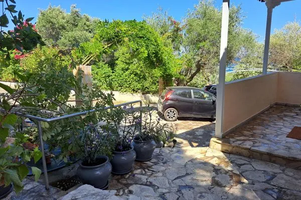 Facade / entrance  Marema 1