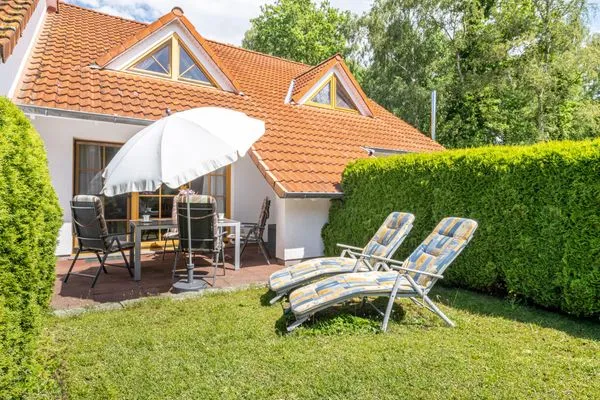 Blick auf die Terrasse Ferienpark Freesenbruch Reihenhaus 5b - Seehund