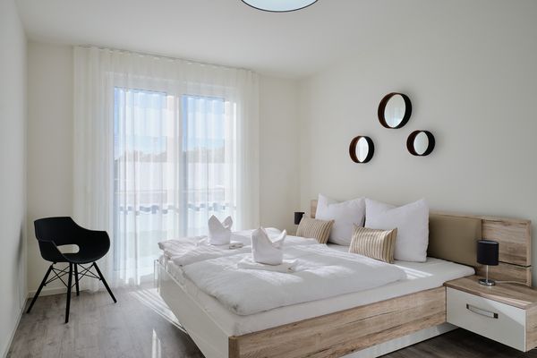  Apartment A14 „Familienapartment mit 2 Bädern & Balkon“ im "Pine Hill Resort" Zirchow - Schlafzimmer