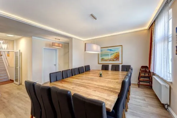 Wohnzimmer  Küstenhaus Koserow "UnserUsedom" Ferienhaus ca.250m vom Ostseestrand mit 7 Schlafzimmern, Sauna und Kamin