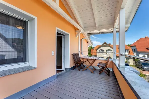 Terrasse  Küstenhaus Koserow "UnserUsedom" Ferienhaus ca.250m vom Ostseestrand mit 7 Schlafzimmern, Sauna und Kamin