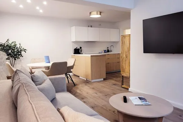 Wohnzimmer  Stilvolle Ferienwohnung im Untergeschoss für Ostsee-Kurztrip