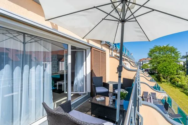 Balkon  Kurpark Carré 28 Dünenrose