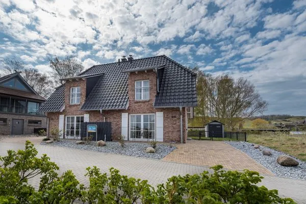 Hauptansicht  Hafenidyll 1