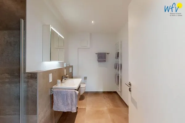 Badezimmer Haus Seeblick Ferienwohnung Nordseekieker