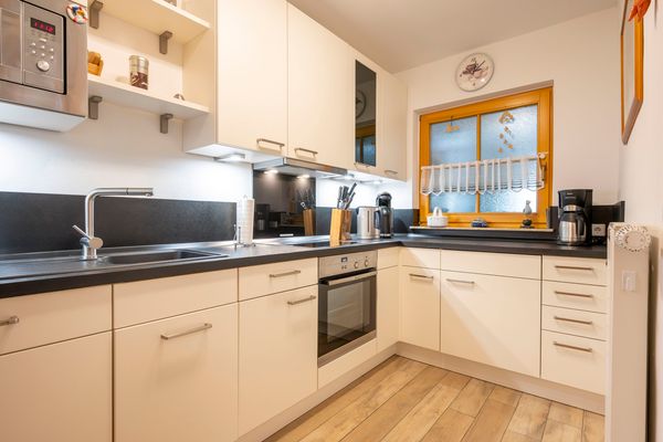 Ferienpark Freesenbruch Reihenhaus 5a - Eichhörnchen Ostseeheilbad Zingst - Küche