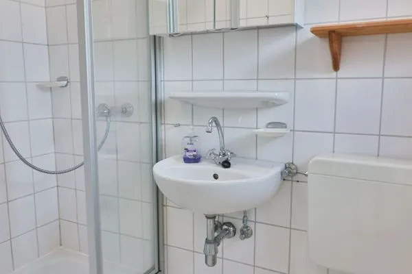 Badezimmer  Friesenhof - Wohnung B (Weener)