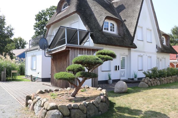 FERIENHÄUSER Doppelhaushälfte Hahn Ostseebad Wustrow - 