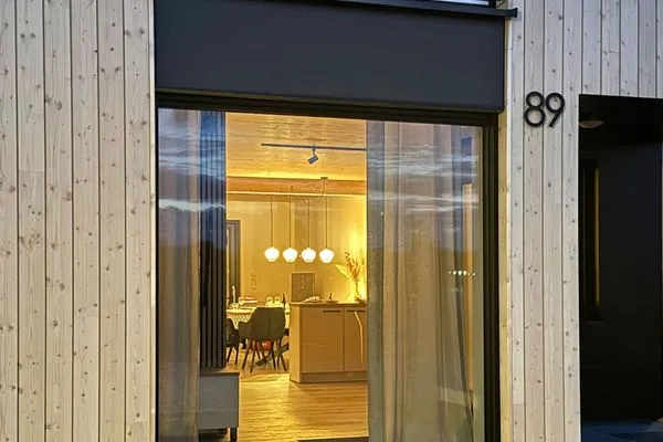 Fassade / Eingang Cliff House Cliffjumper