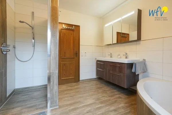 Badezimmer Landhaus Leni Ferienwohnung Leni
