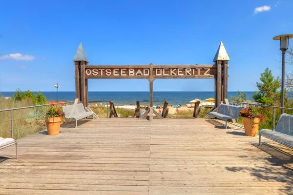 Strand  Dünenhäuser Ückeritz UnserUsedomDe FeWo ca.80qm mit privater Sauna und Kamin, Parkplatz, direkt am Strand. 7/3