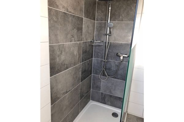  Ferienhaus Meersleuchten Hooksiel - Badezimmer