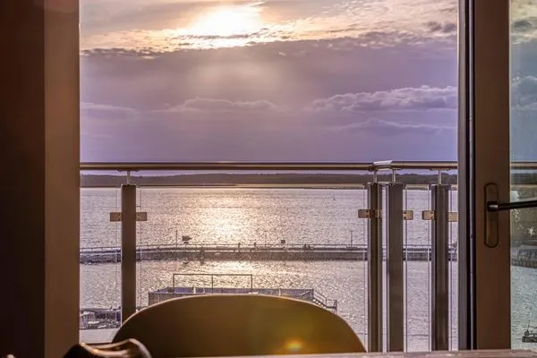 Ferienwohnung Entschleunigung Hafenresidenz - Sonne über der Müritz  Entschleunigung