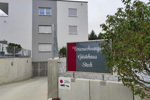 Ferienwohnungen Stock Ferienwohnung Nr. 5 Ferienwohnungen in Kluftern bei Friedrichshafen - 