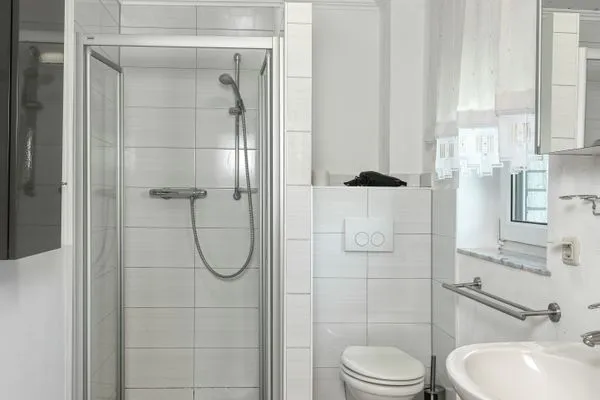 Bathroom  HAUS Backbord