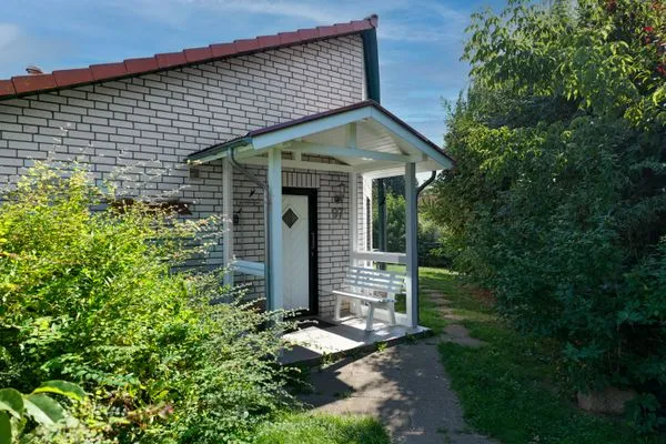 Facade / entrance  HAUS Backbord