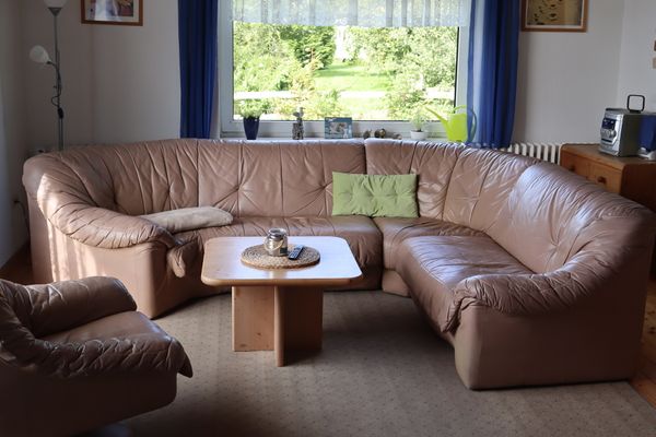  Ferienhaus " Alte Grundschule Berdum" Berdum - Wohnzimmer