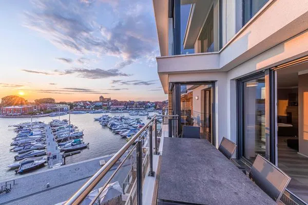 Ferienwohnung Auszeit Hafenresidenz Waren (Müritz) - Blick auf den Hafen Müritz (Waren)  Auszeit