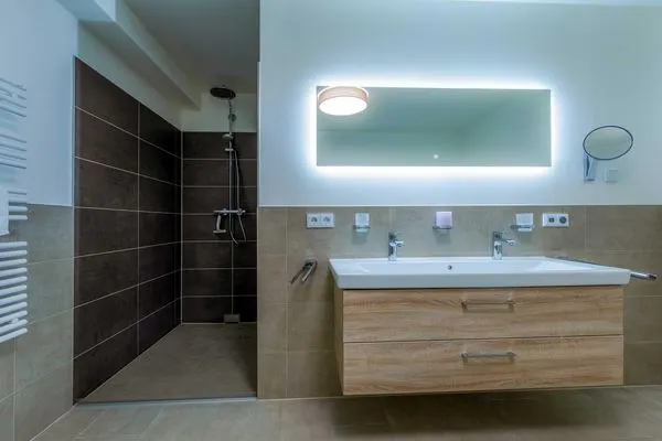 Ferienwohnung Auszeit Hafenresidenz Waren (Müritz) - Badezimmer  Auszeit