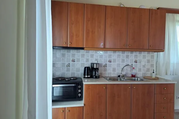 Küche / Küchenzeile  Orfanos 3