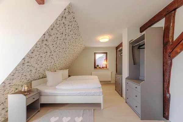 Ferienhaus Wasserblick Schlafzimmer mit Doppelbett  Wasserblick