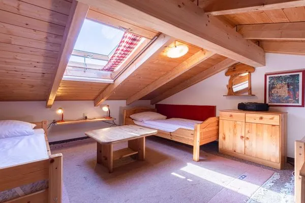 Ferienhaus Himmelblau in Jabel Schlafzimmer im Obergeschoss  Himmelblau