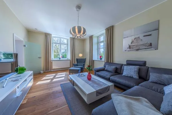 Ferienhaus Schmiede Blücherhof Blick in das Wohnzimmer  Schmiede Blücherhof