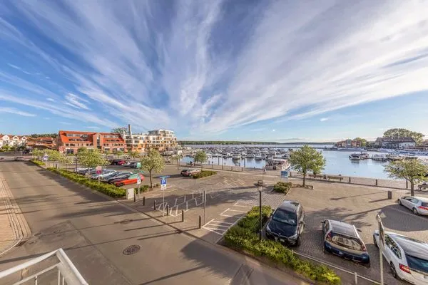 Ferienwohnung Hafenglück Waren (Müritz) - am Yachthafen im Zentrum  Hafenglück
