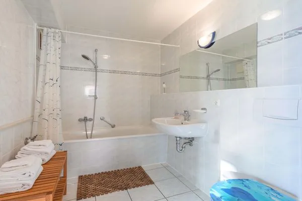 Ferienwohnung Hafenglück Waren (Müritz) - Badezimmer  Hafenglück