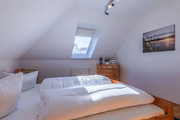 Ferienwohnung Seeuferblick Waren (Müritz) - Schlafzimmer  Seeuferblick