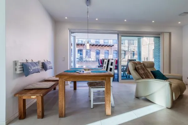 Ferienwohnung Pusteblume in Malchow Wohnbereich mit Zugang zum Balkon  Pusteblume